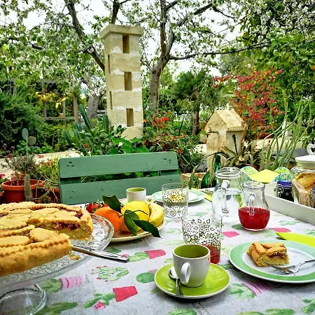 Couette-café La Casa Nel Villaggio 3*